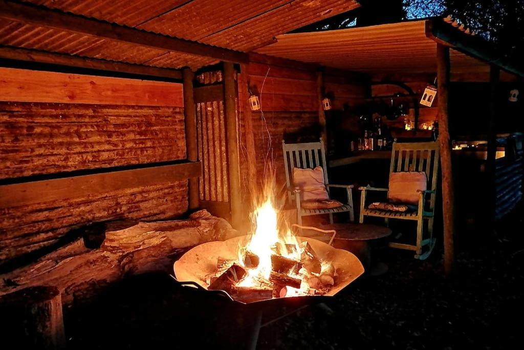 Penn Bergeyn Shepherd'S Huts Exeter Exterior photo